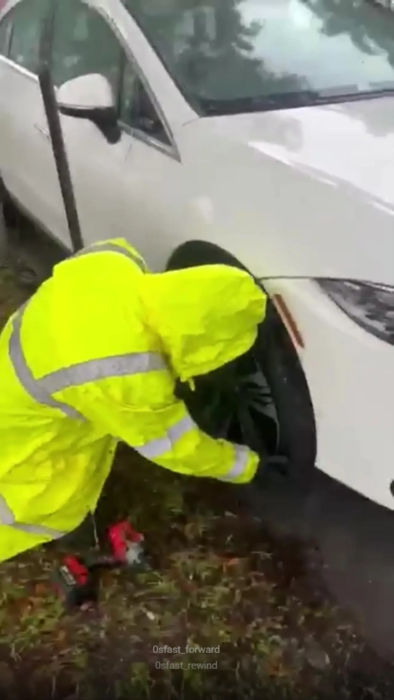 Auto Tire Rivera mobile crew changing tires in the rain